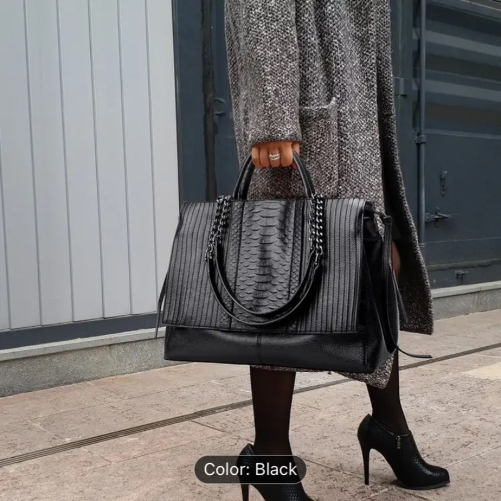 Croc black purse.